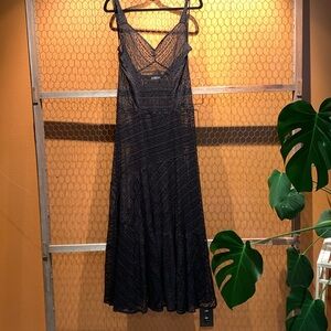 Lacy nightgown/swimsuit coverup
